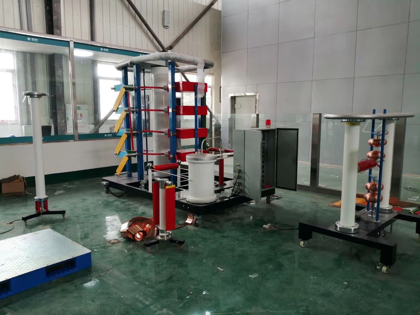 3-12kV開(kāi)關(guān)、斷路器等電氣設(shè)備的雷電沖擊試驗(yàn)的設(shè)備技術(shù)方案